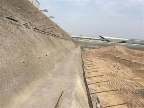 和田河道边坡加固